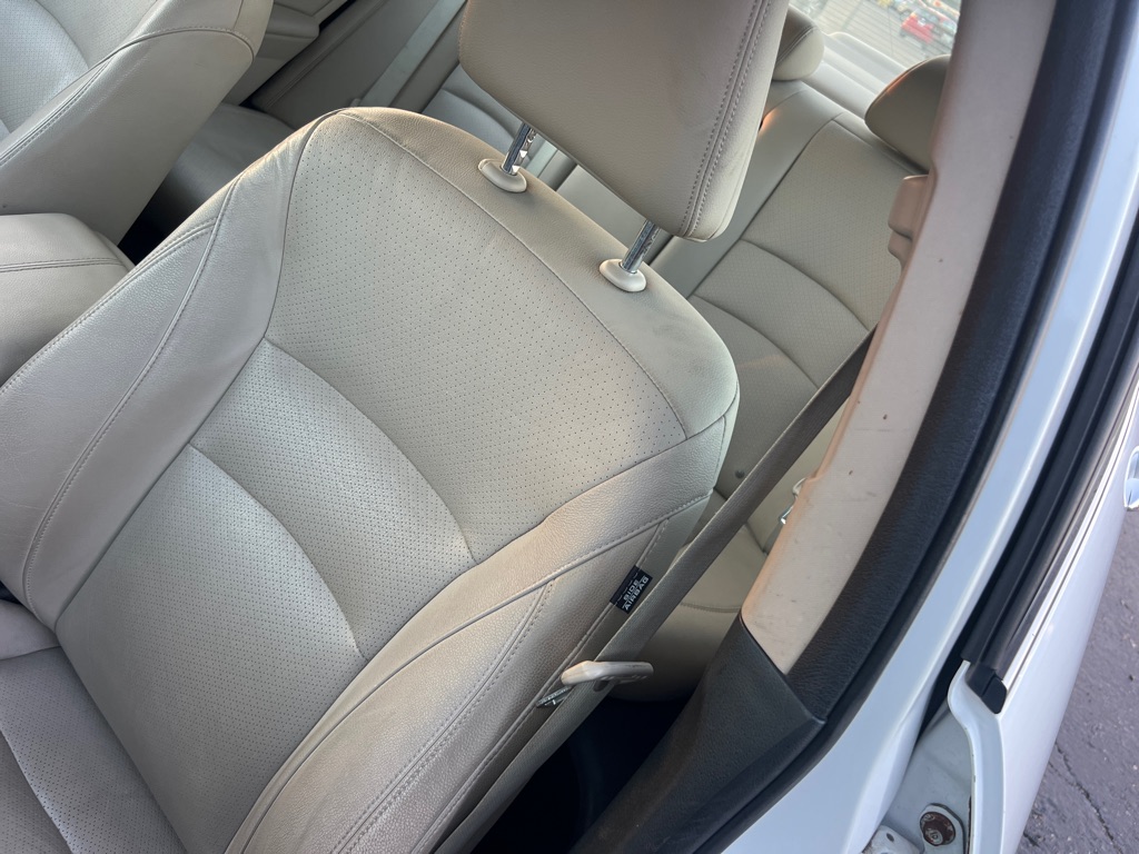 Photo 13 of this HONDA ACCORD