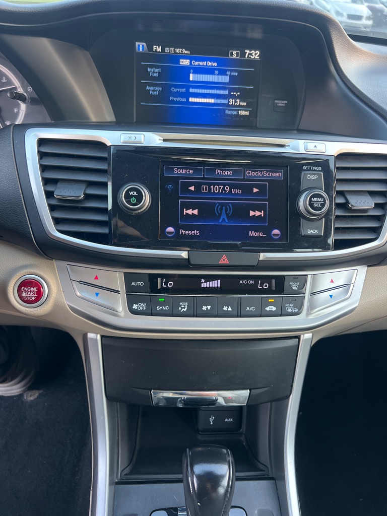 Photo 34 of this HONDA ACCORD