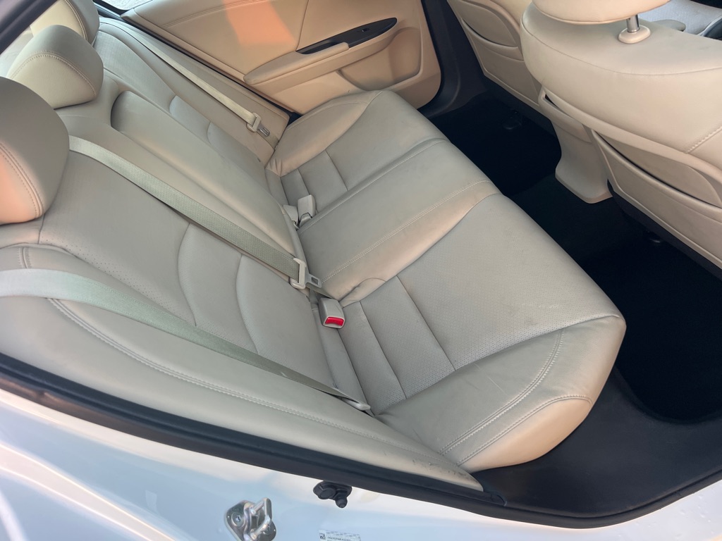 Photo 17 of this HONDA ACCORD