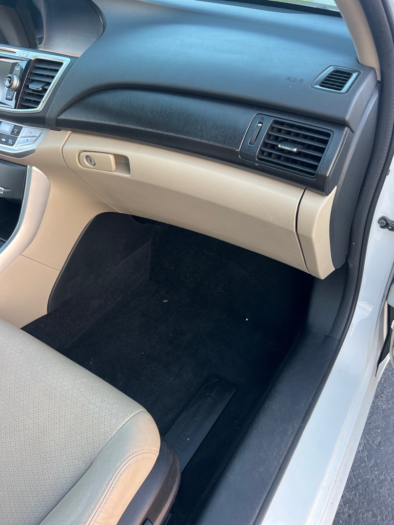 Photo 21 of this HONDA ACCORD