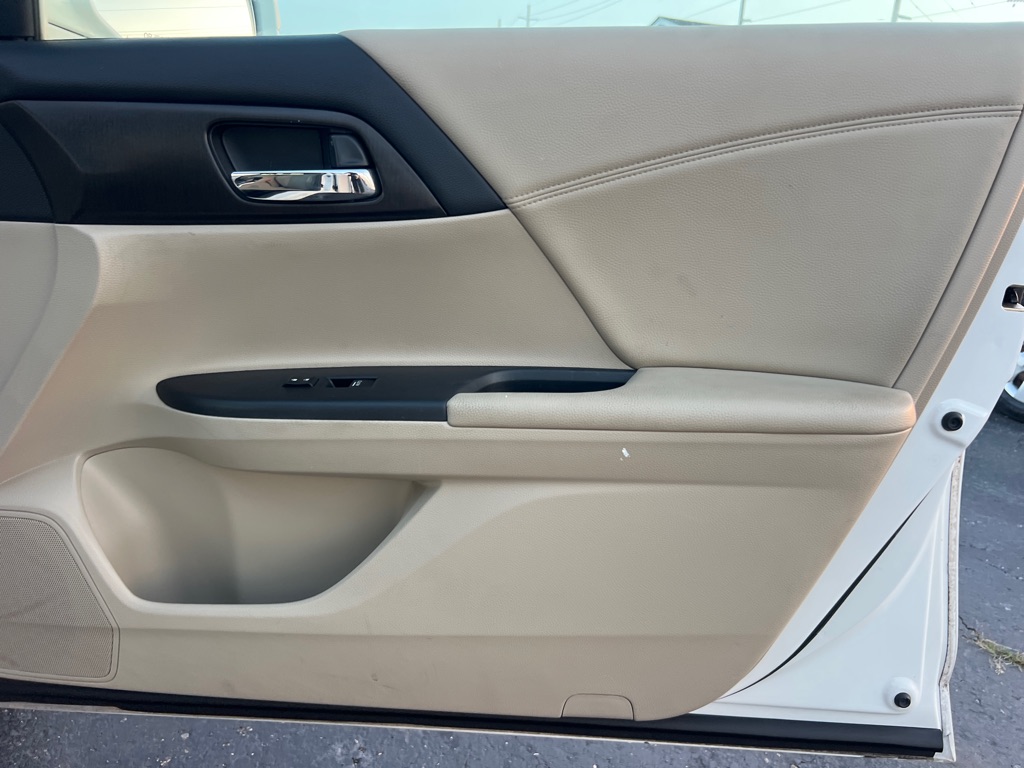 Photo 20 of this HONDA ACCORD
