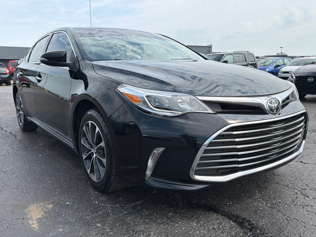 2017 TOYOTA AVALON