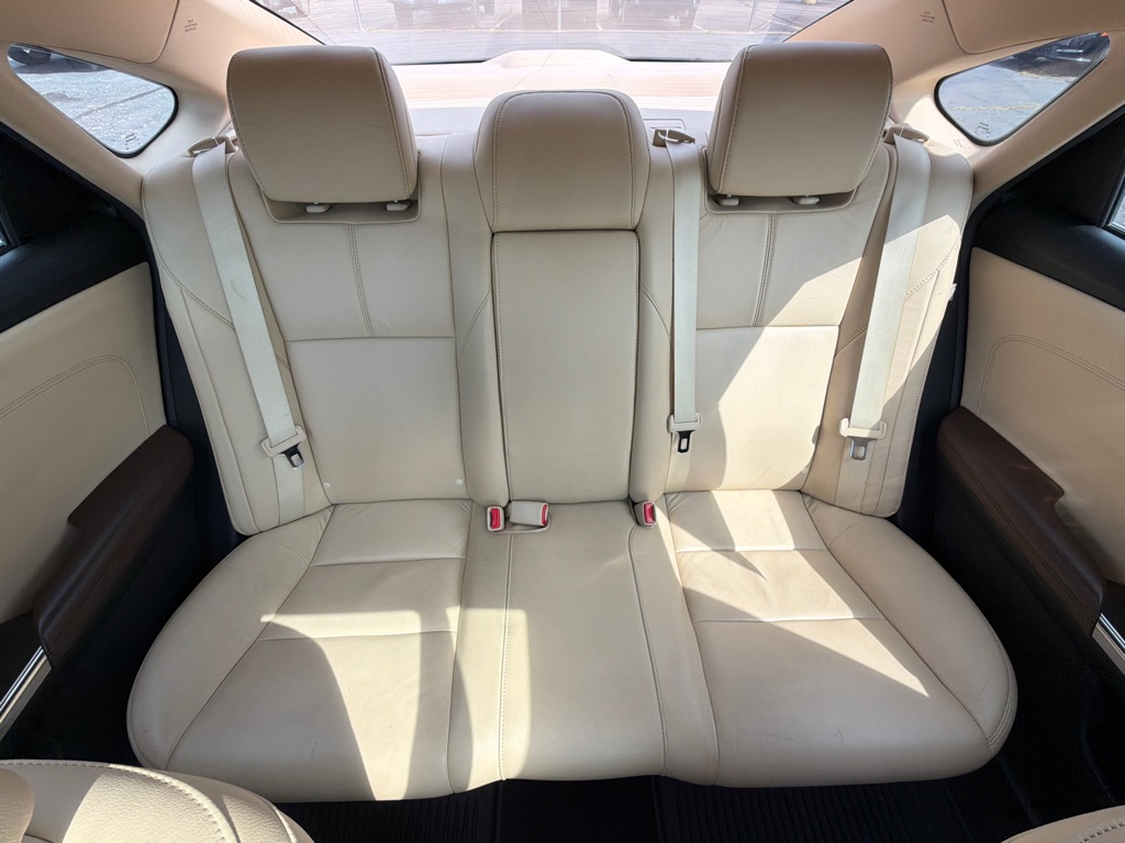 Photo 31 of this TOYOTA AVALON