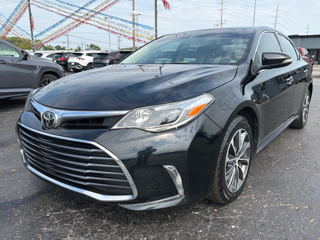 Photo 3 of this TOYOTA AVALON