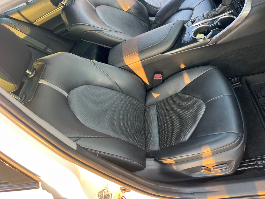 Photo 20 of this TOYOTA CAMRY