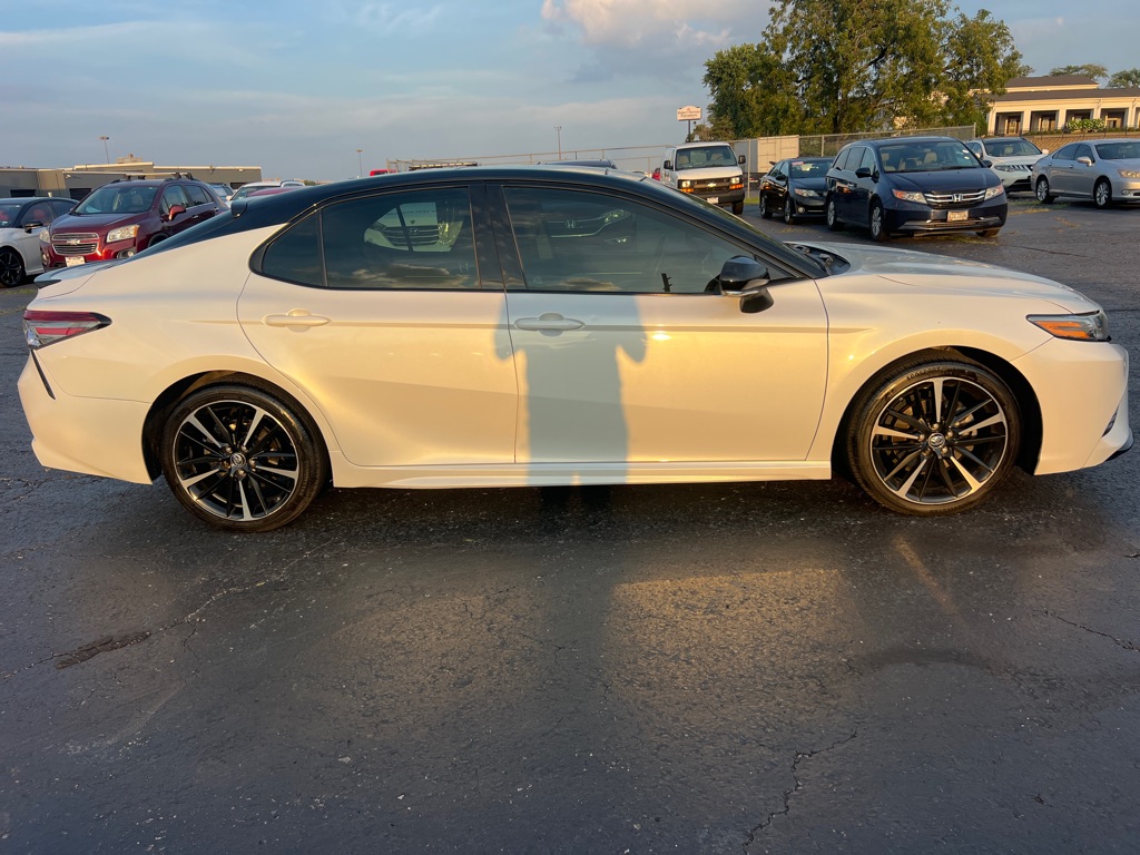 Photo 8 of this TOYOTA CAMRY