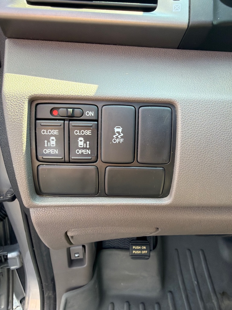 Photo 23 of this HONDA ODYSSEY