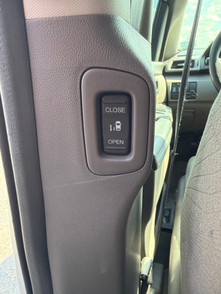 Photo 27 of this HONDA ODYSSEY