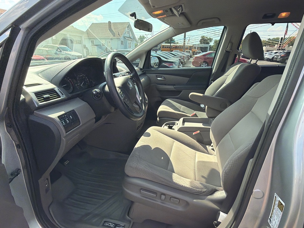 Photo 9 of this HONDA ODYSSEY