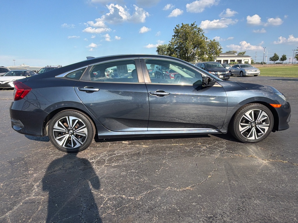 Photo 8 of this HONDA CIVIC