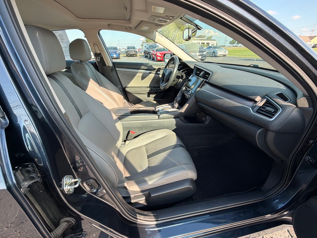 Photo 13 of this HONDA CIVIC