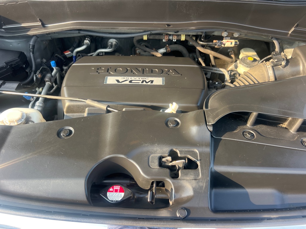 Photo 42 of this HONDA PILOT