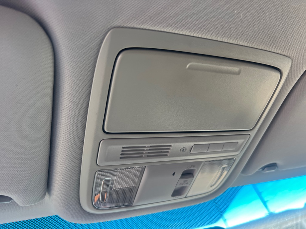 Photo 35 of this HONDA PILOT