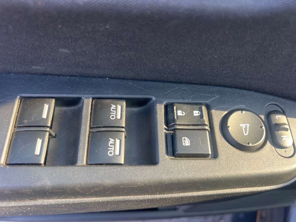 Photo 27 of this HONDA PILOT