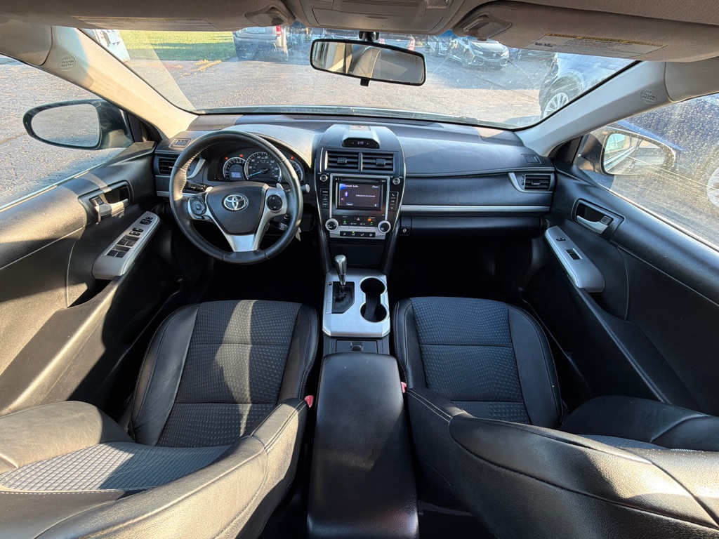 Photo 16 of this TOYOTA CAMRY
