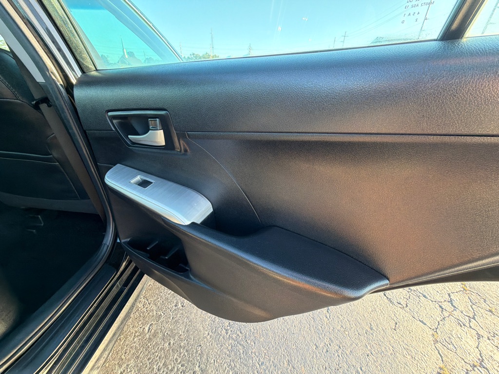 Photo 31 of this TOYOTA CAMRY