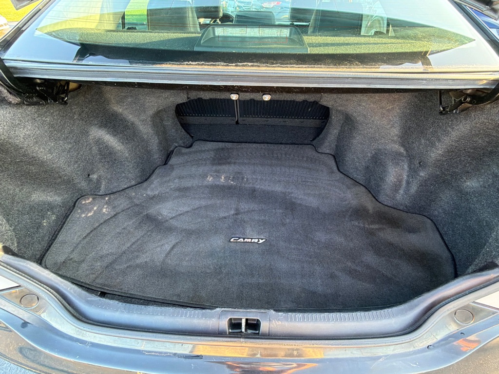 Photo 33 of this TOYOTA CAMRY
