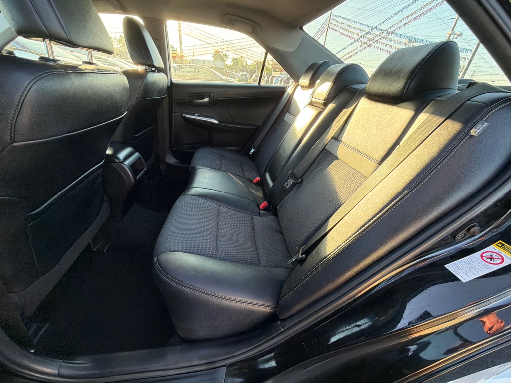 Photo 25 of this TOYOTA CAMRY