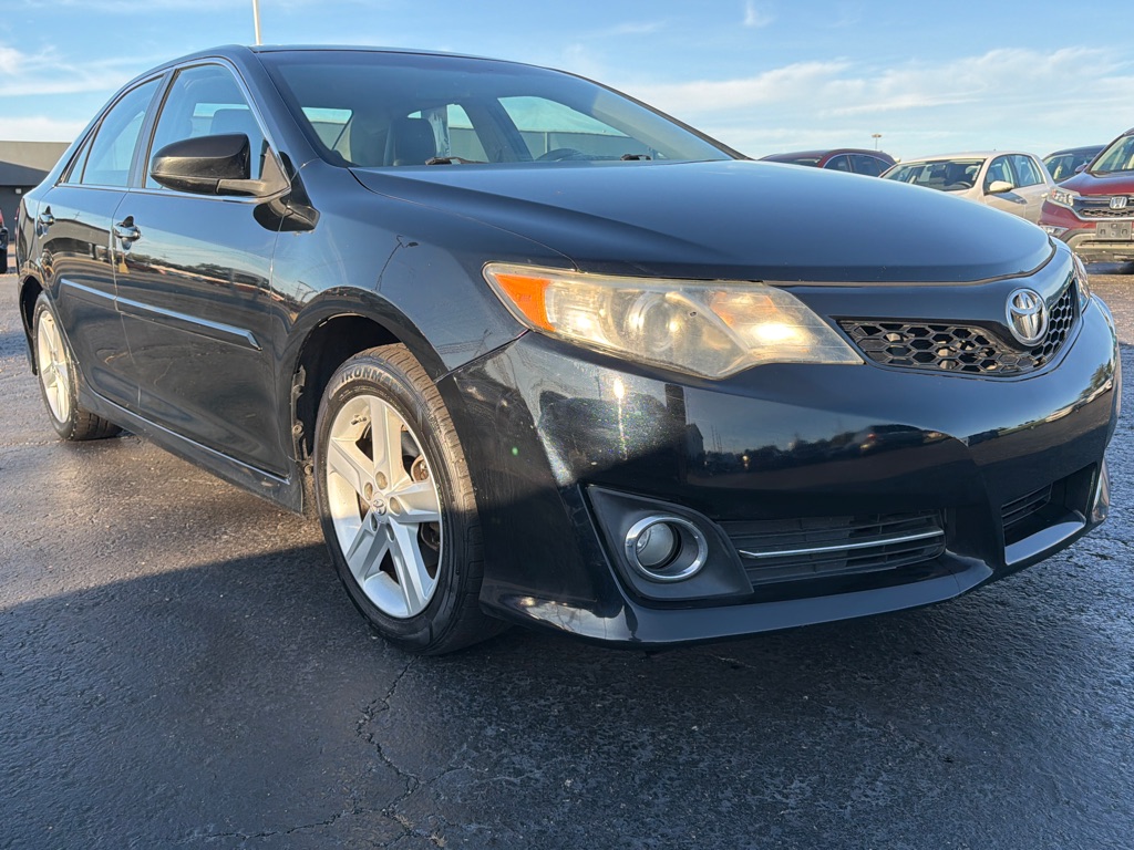 2014 TOYOTA CAMRY