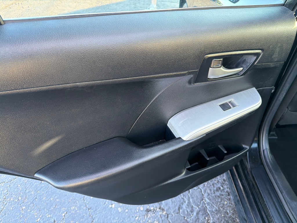 Photo 26 of this TOYOTA CAMRY