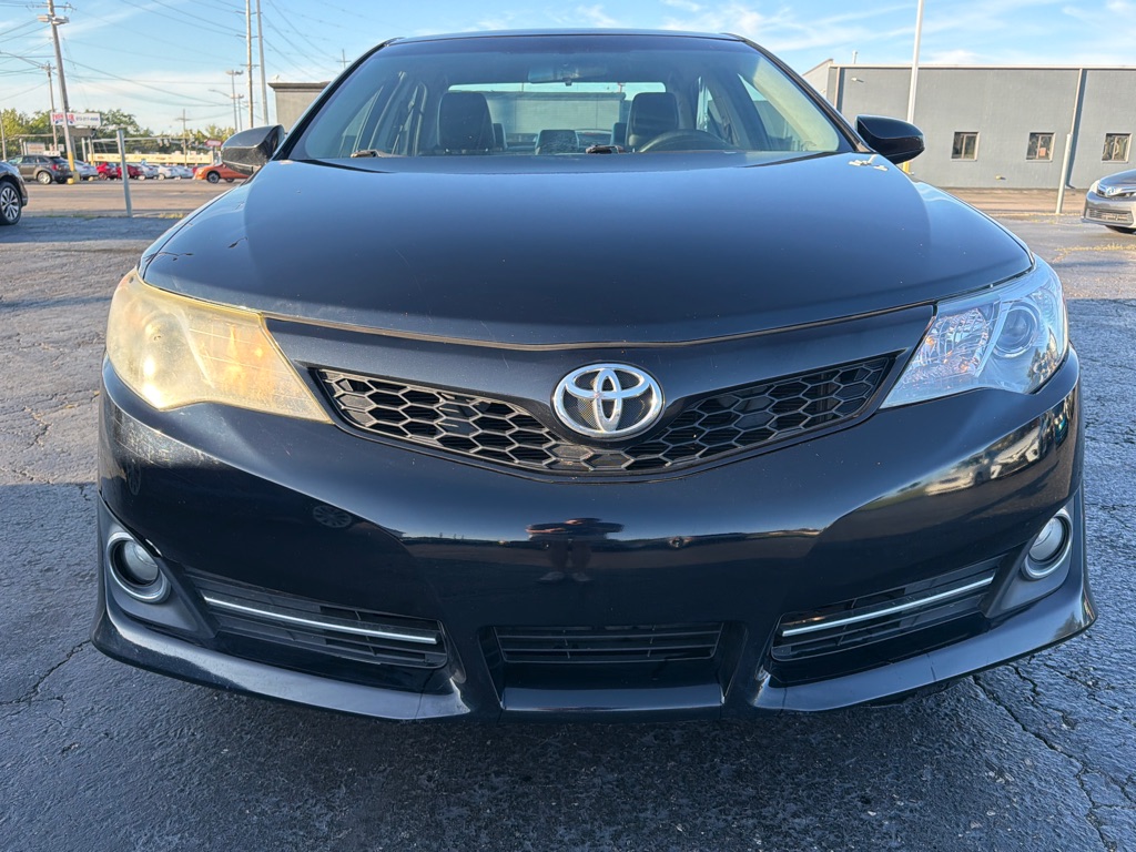 Photo 2 of this TOYOTA CAMRY