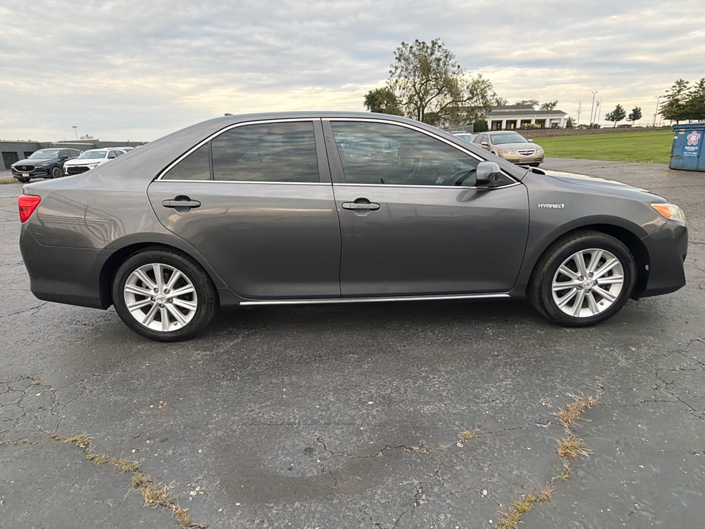 Photo 8 of this TOYOTA CAMRY