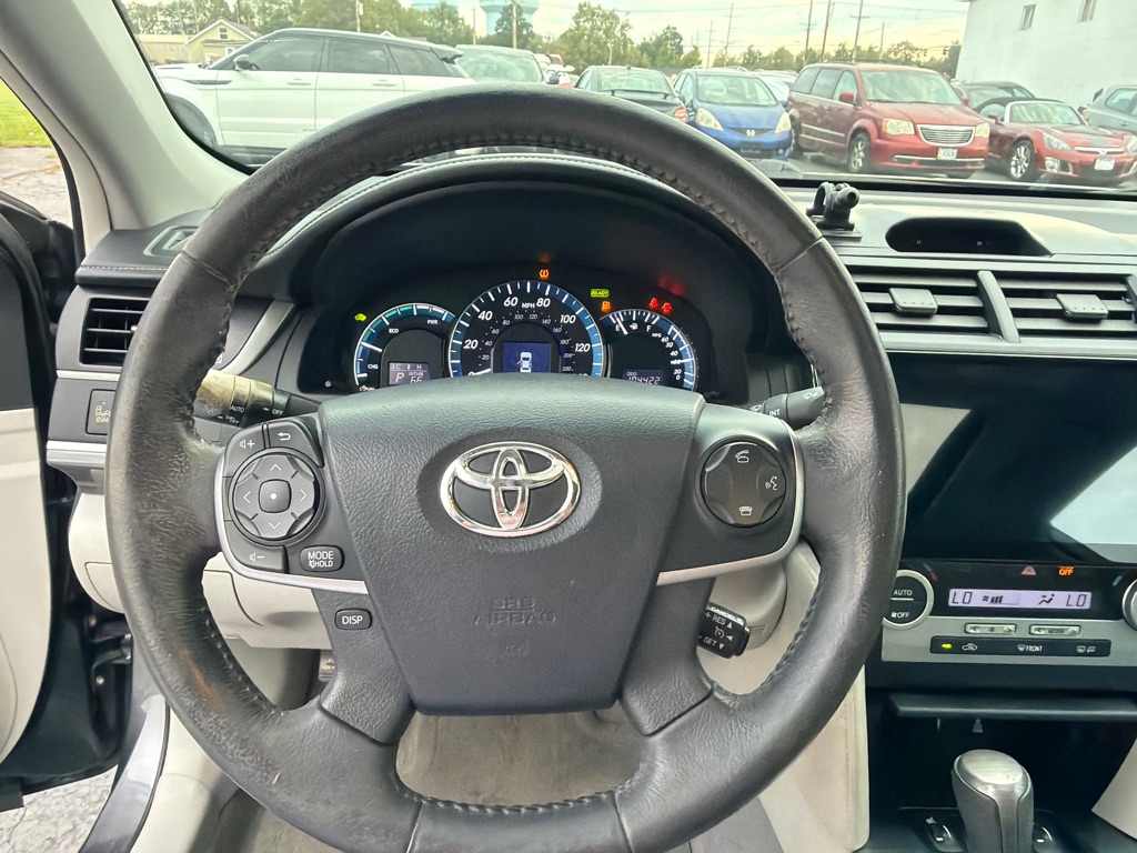 Photo 17 of this TOYOTA CAMRY