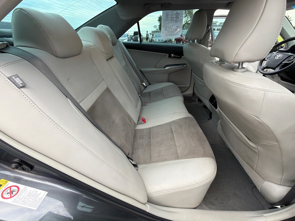 Photo 25 of this TOYOTA CAMRY