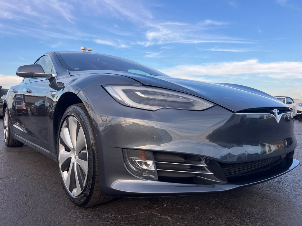 2020 TESLA MODEL S