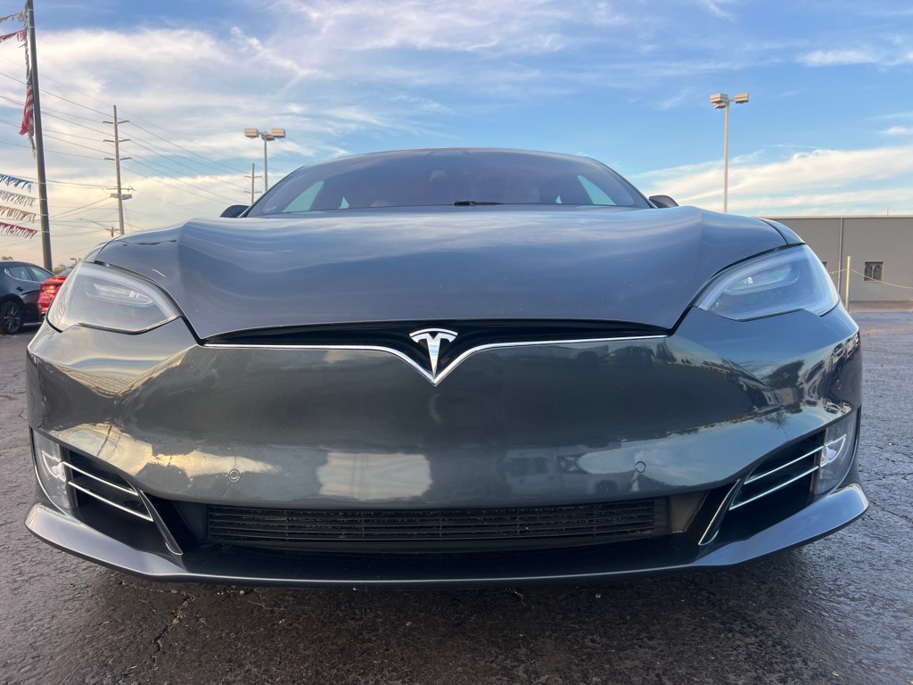Photo 2 of this TESLA MODEL S