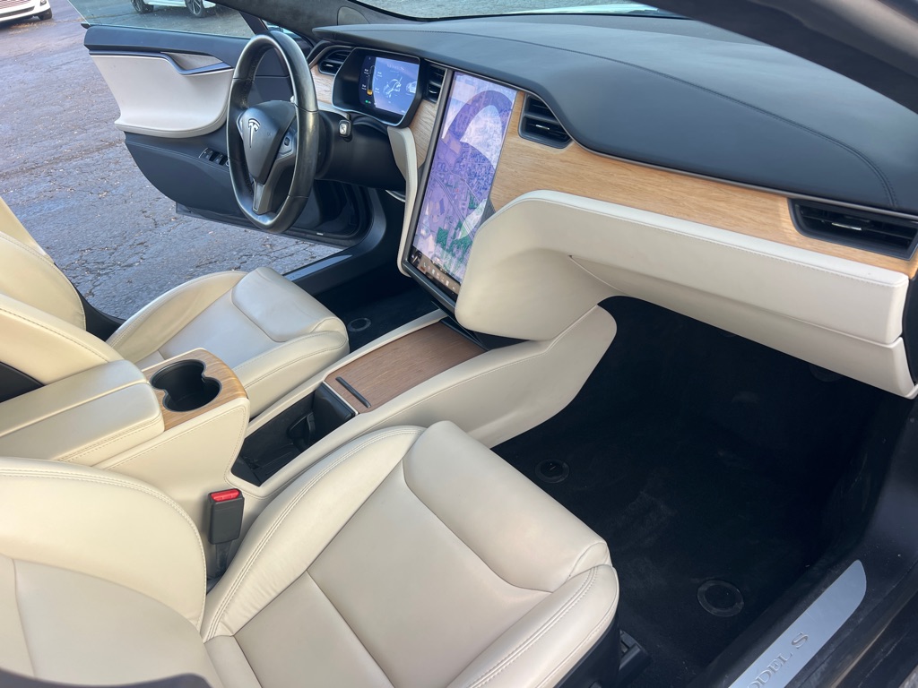 Photo 19 of this TESLA MODEL S