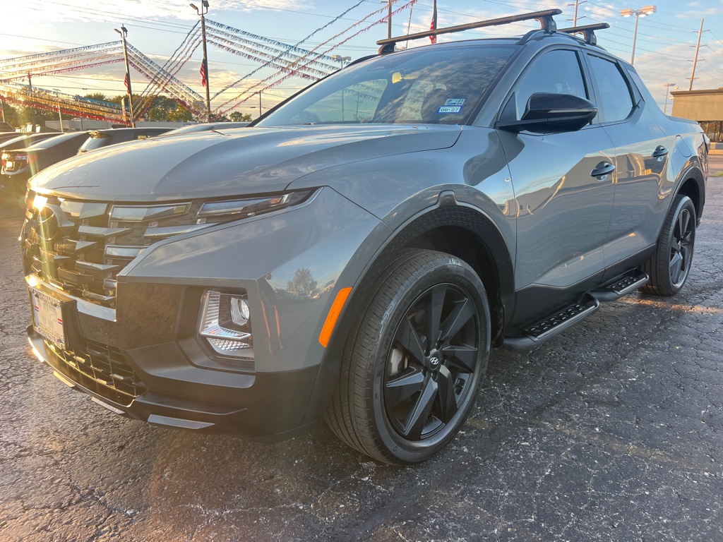 Photo 3 of this HYUNDAI SANTA CRUZ