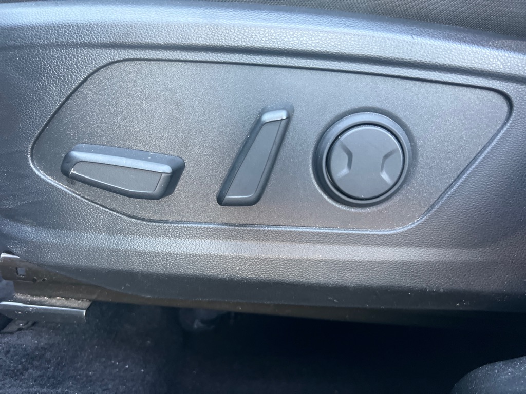 Photo 23 of this HYUNDAI SANTA CRUZ