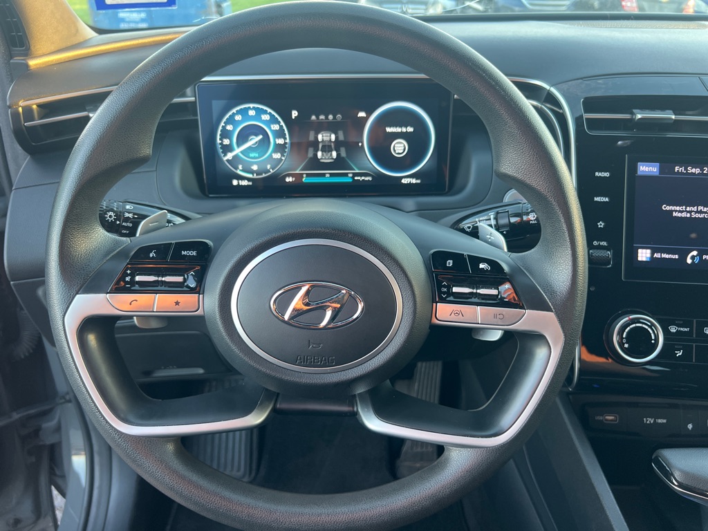 Photo 26 of this HYUNDAI SANTA CRUZ