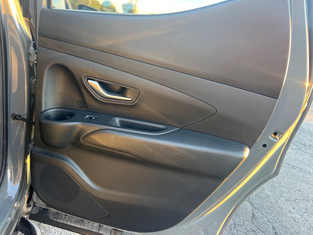 Photo 14 of this HYUNDAI SANTA CRUZ