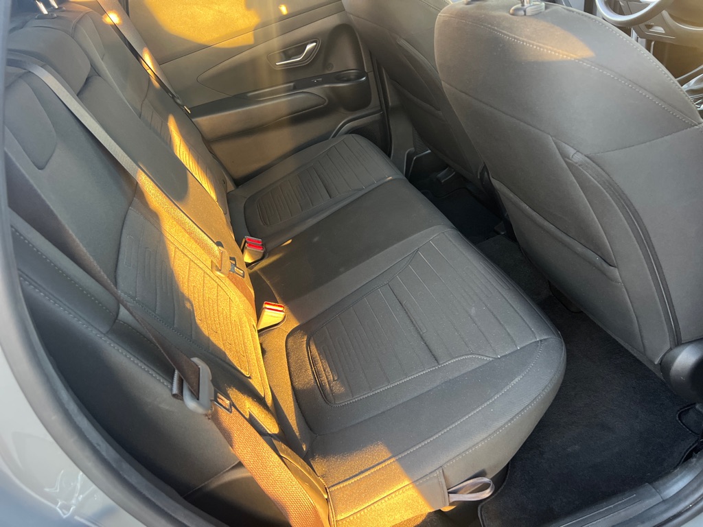 Photo 15 of this HYUNDAI SANTA CRUZ
