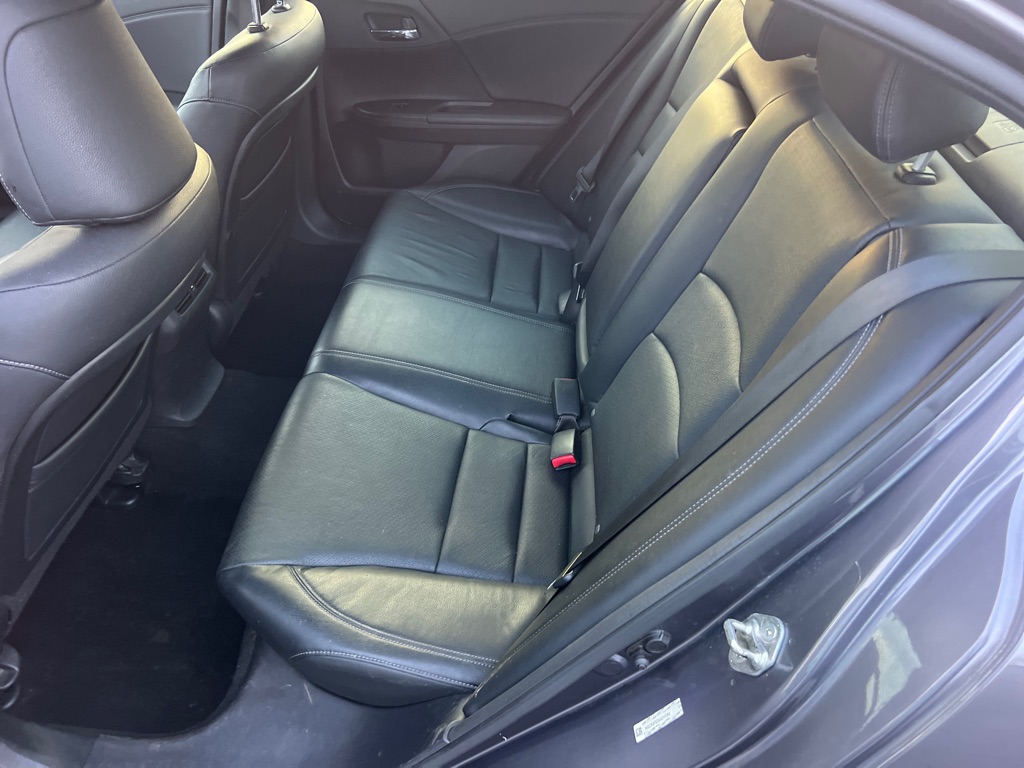 Photo 14 of this HONDA ACCORD