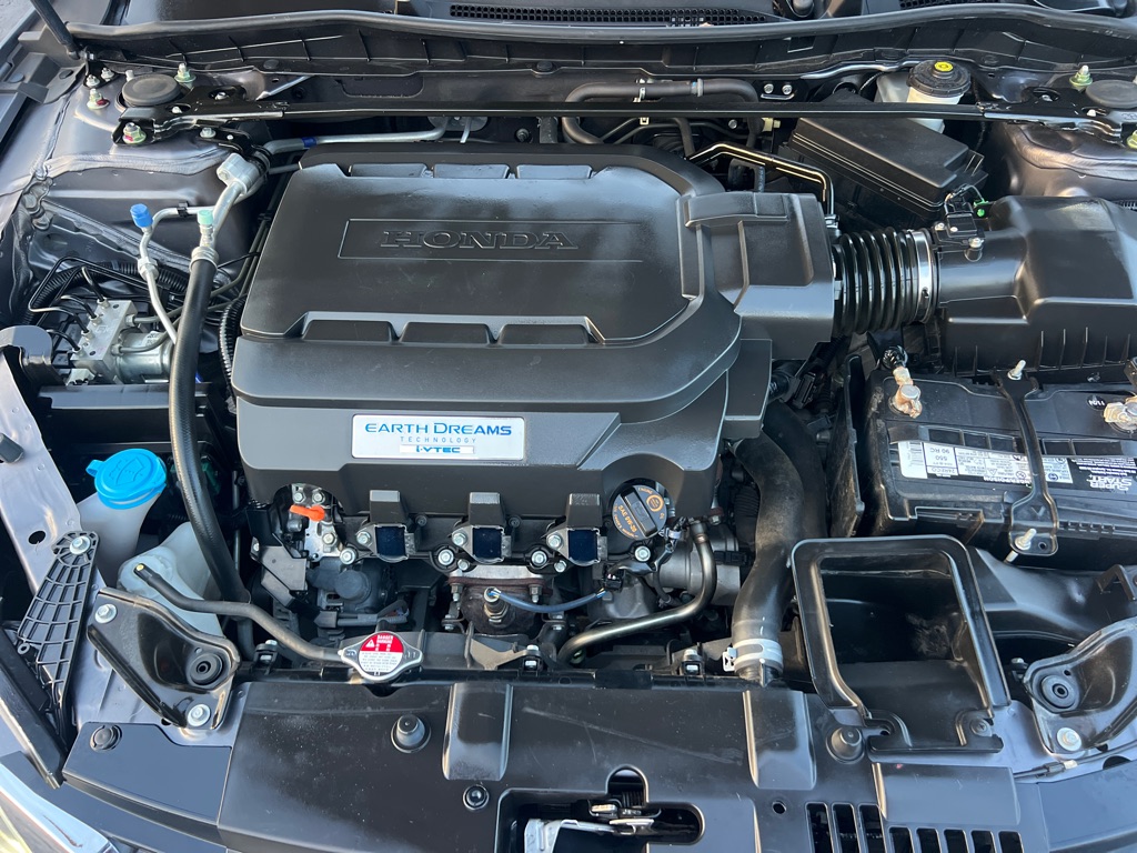 Photo 46 of this HONDA ACCORD
