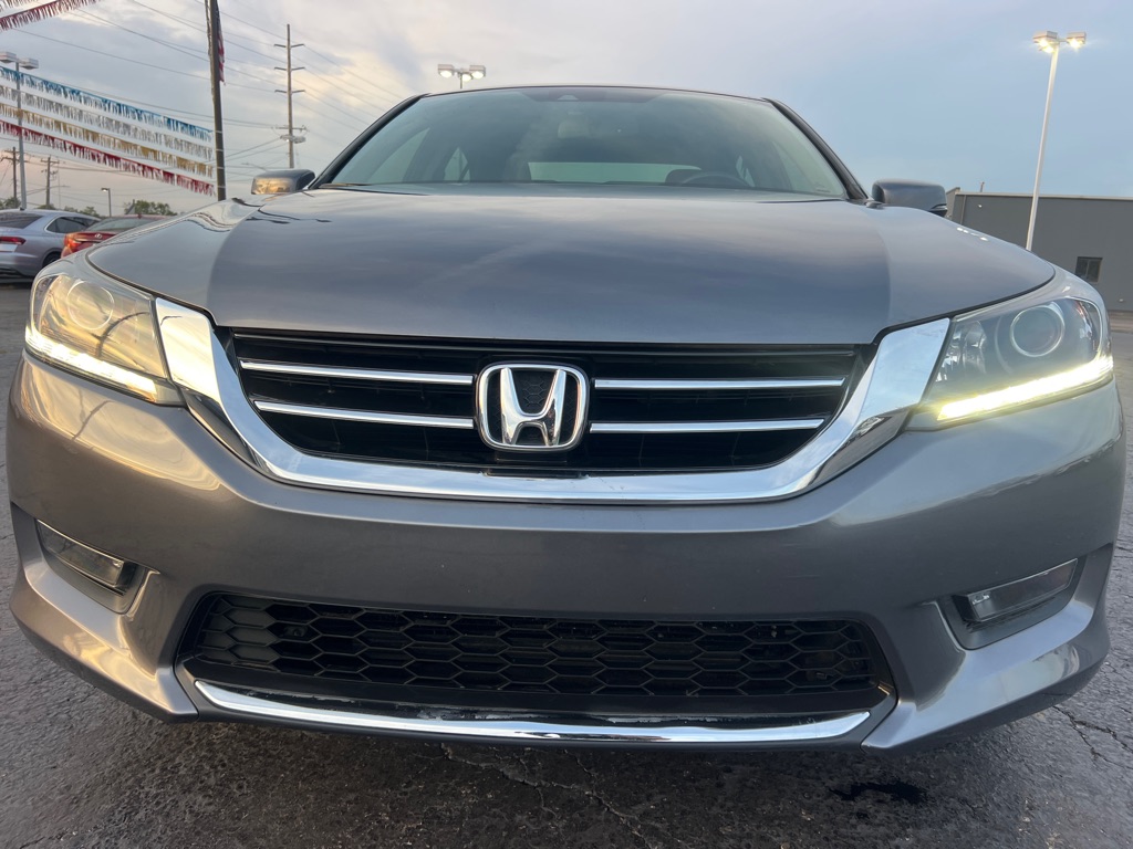 Photo 2 of this HONDA ACCORD