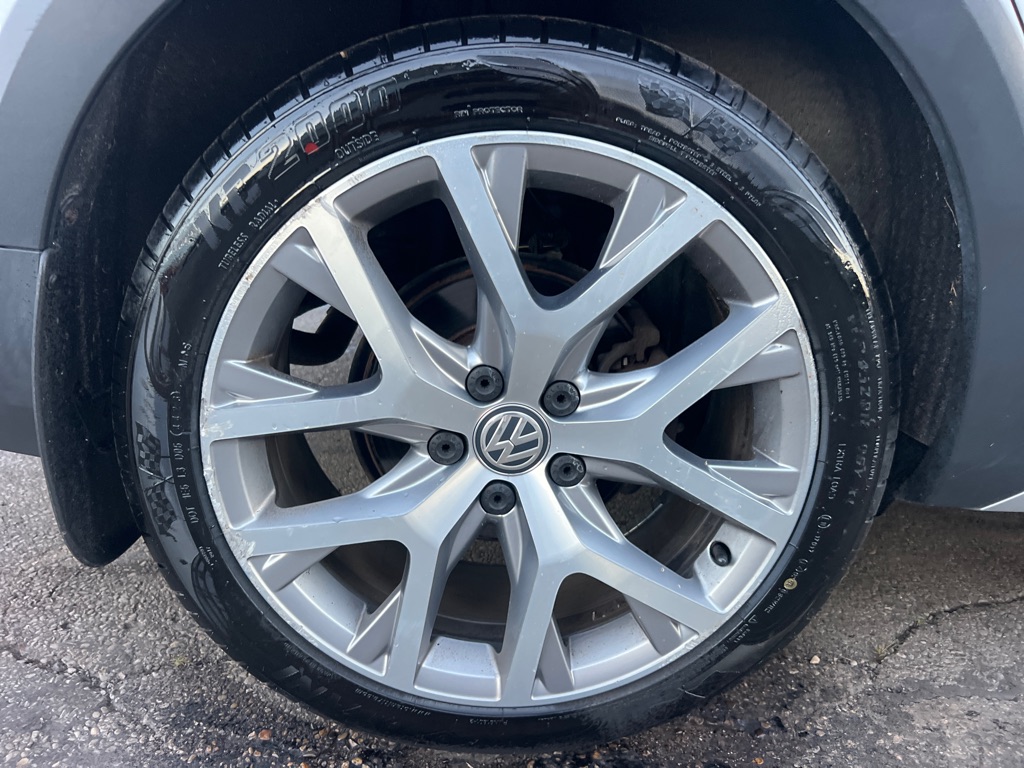 Photo 42 of this VOLKSWAGEN GOLF ALLTRACK