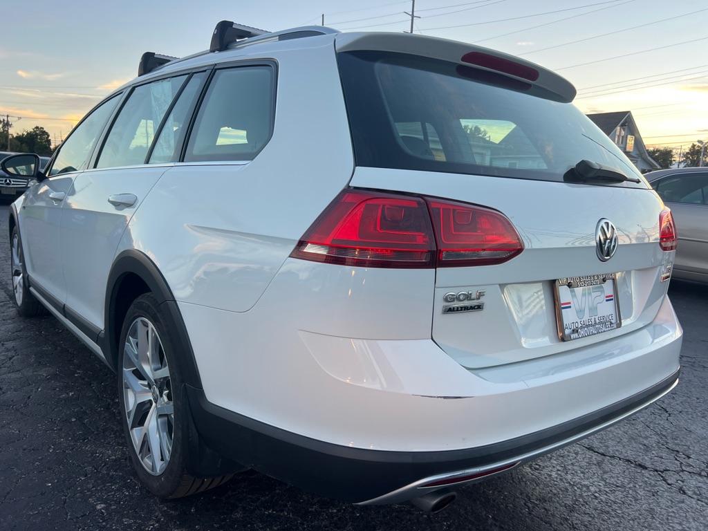 Photo 5 of this VOLKSWAGEN GOLF ALLTRACK