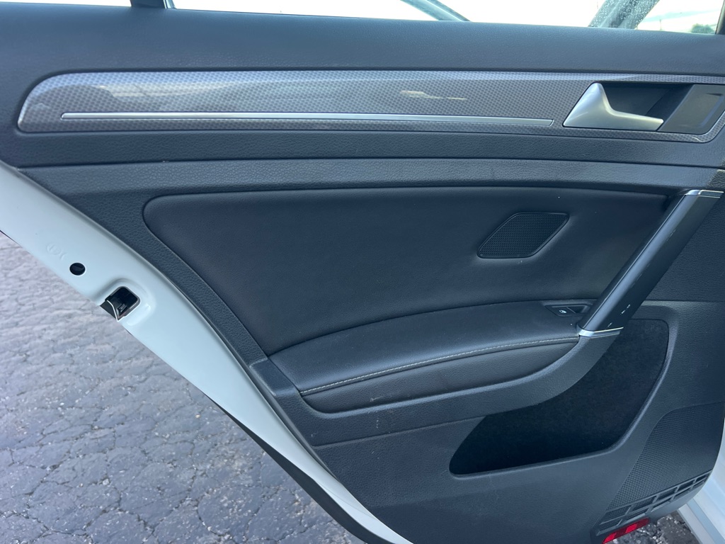 Photo 14 of this VOLKSWAGEN GOLF ALLTRACK