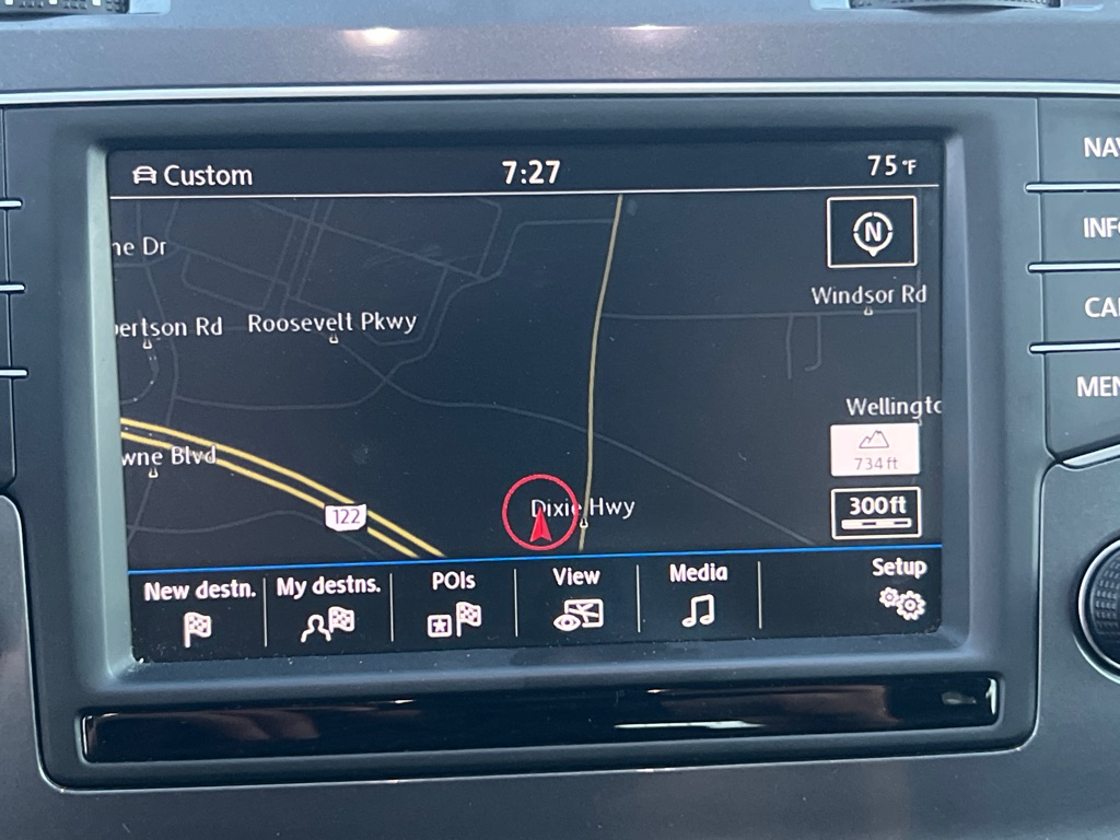 Photo 33 of this VOLKSWAGEN GOLF ALLTRACK