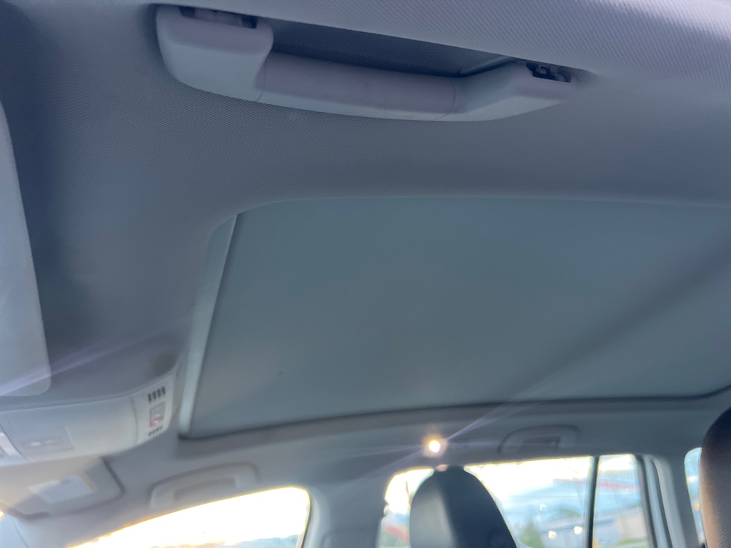 Photo 39 of this VOLKSWAGEN GOLF ALLTRACK