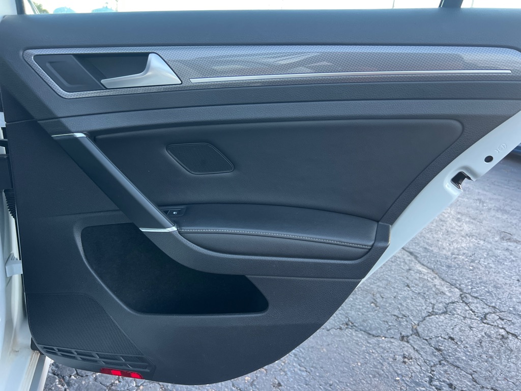 Photo 16 of this VOLKSWAGEN GOLF ALLTRACK