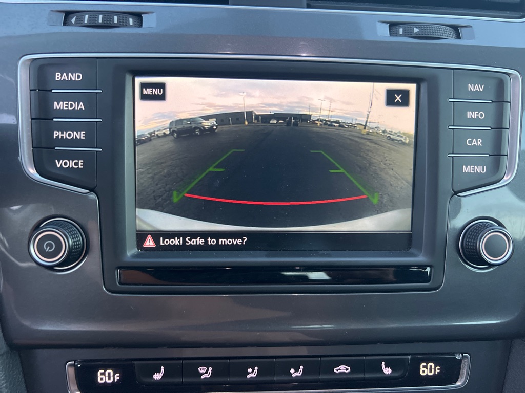 Photo 32 of this VOLKSWAGEN GOLF ALLTRACK