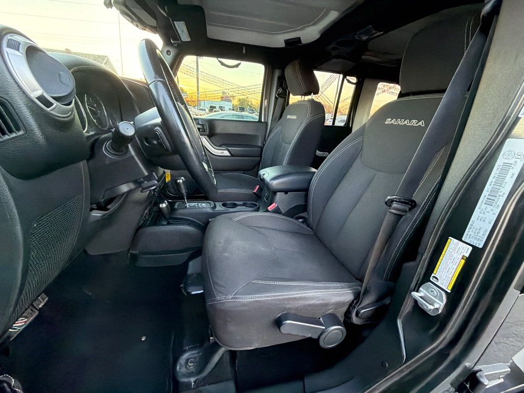Photo 10 of this JEEP WRANGLER UNLIMI