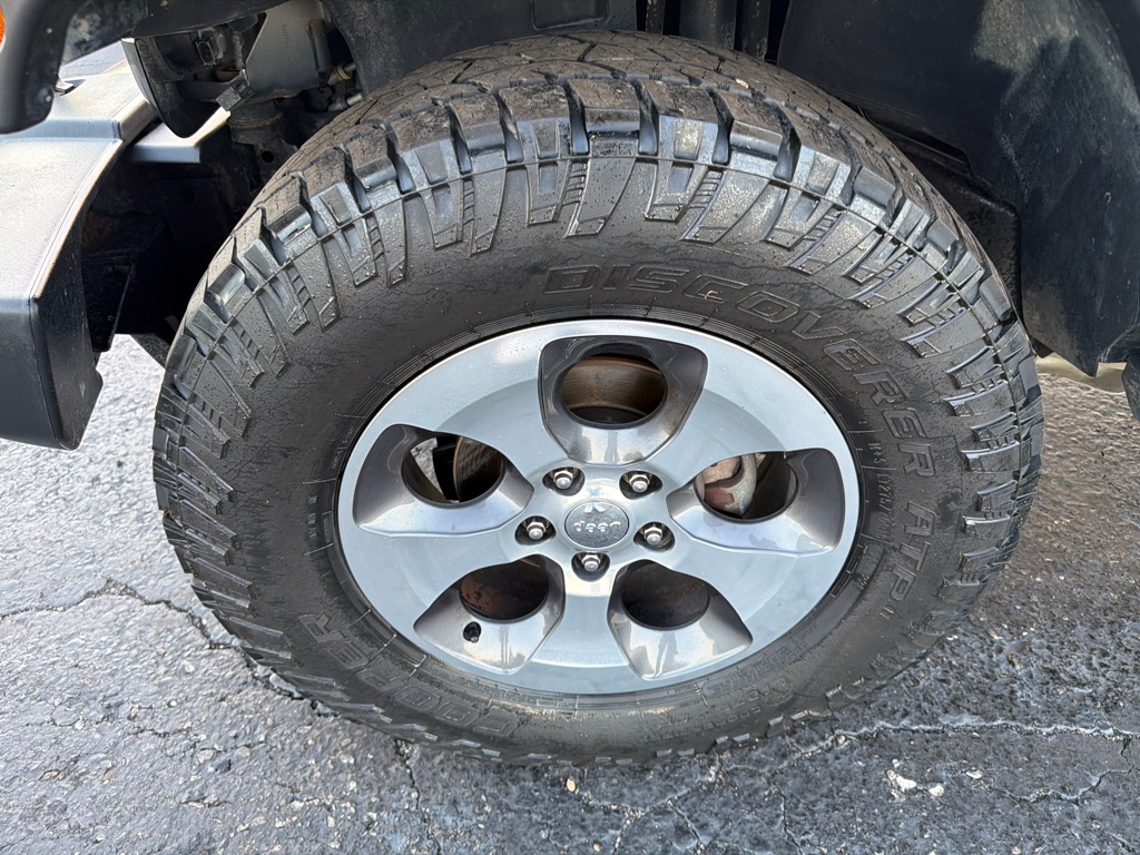 Photo 29 of this JEEP WRANGLER UNLIMI