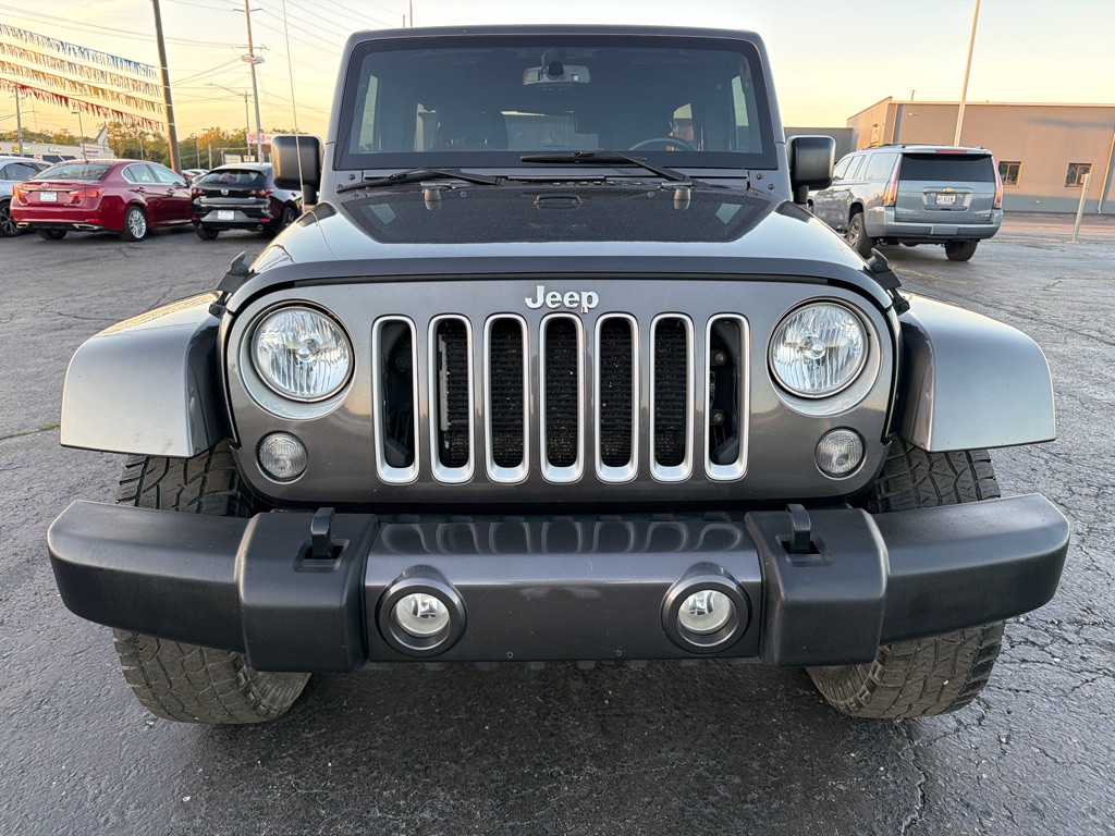Photo 2 of this JEEP WRANGLER UNLIMI