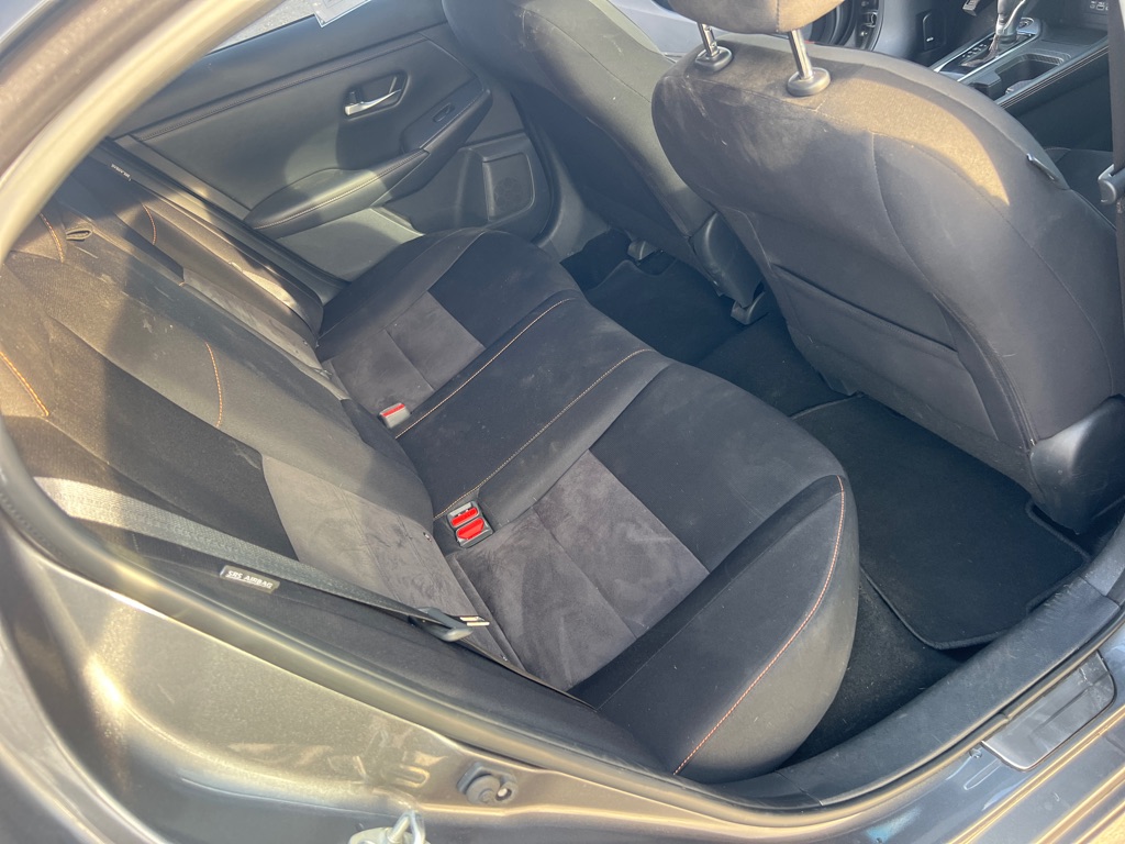 Photo 15 of this NISSAN SENTRA